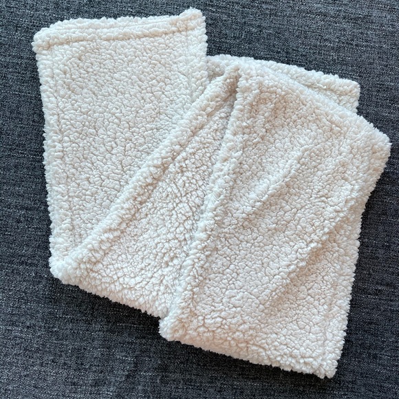 Sherpa Scarf - Picture 1 of 2